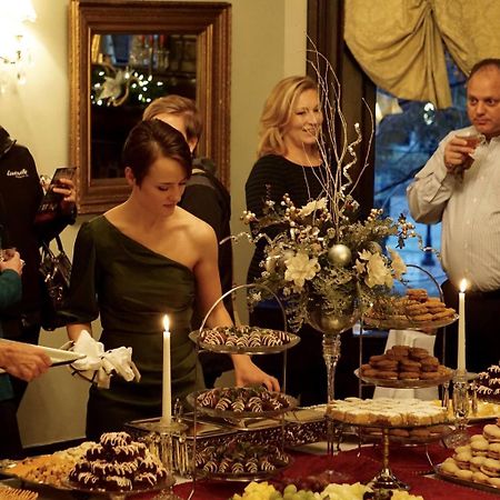 Louisville Bourbon Inn Eksteriør billede