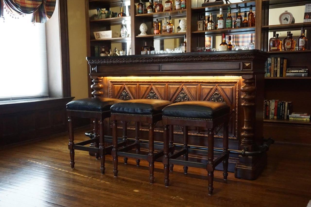 Louisville Bourbon Inn Eksteriør billede