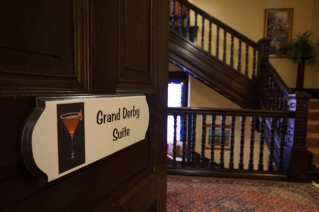 Louisville Bourbon Inn Eksteriør billede
