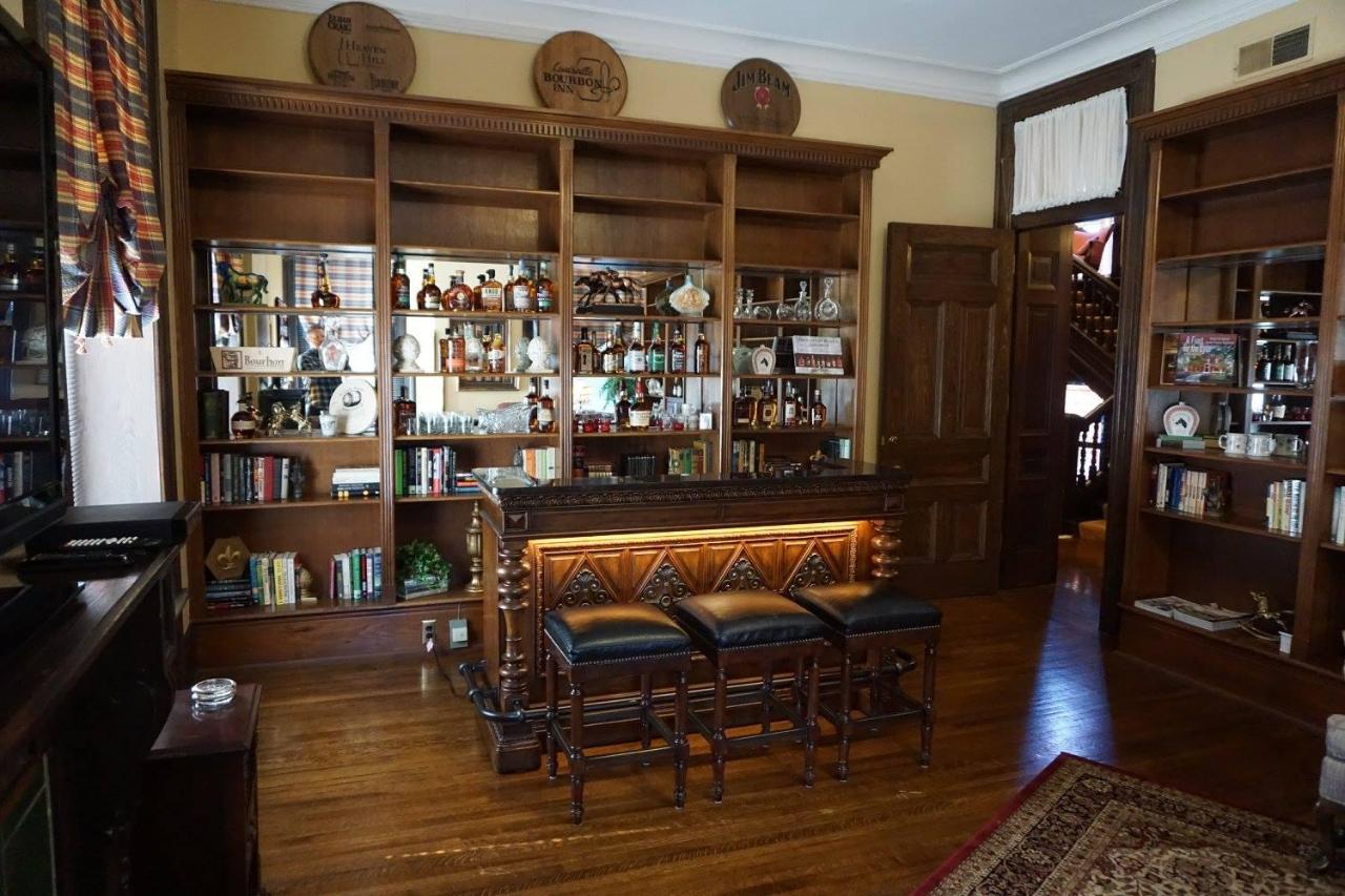Louisville Bourbon Inn Eksteriør billede