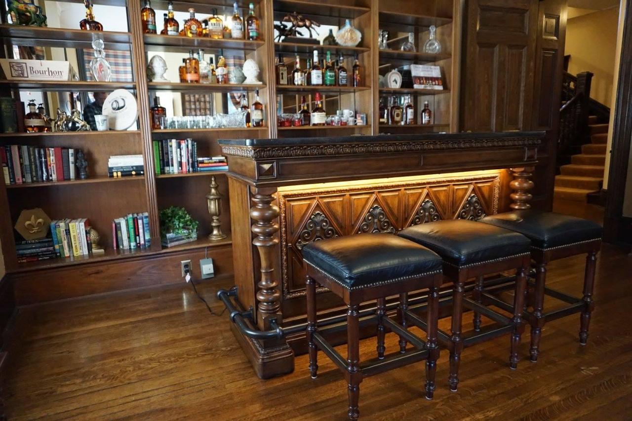 Louisville Bourbon Inn Eksteriør billede