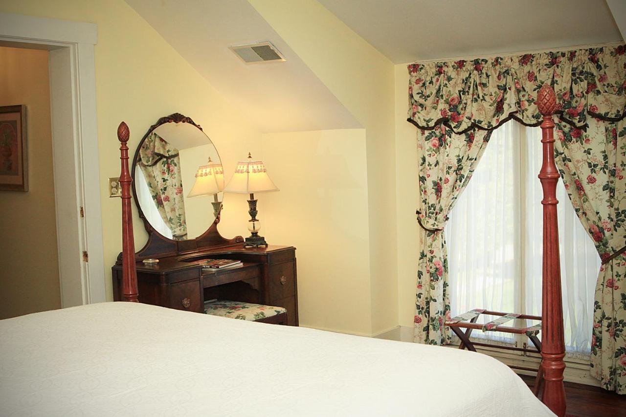 Louisville Bourbon Inn Eksteriør billede